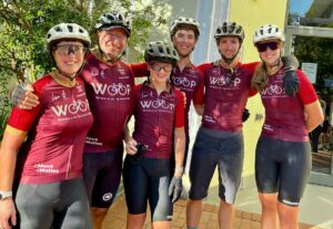 Fietsers trap om geld in te samel