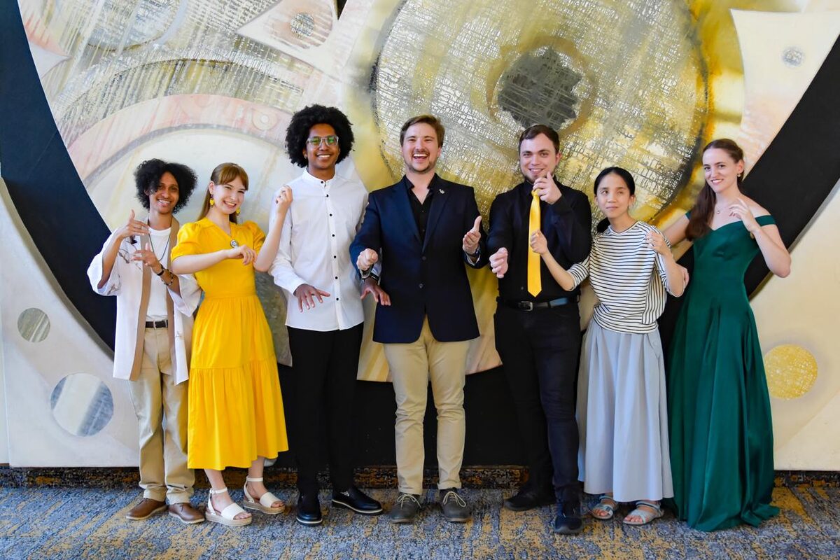 Wynland-klanke vier driejaar-mylpaal met jeugtalent