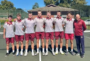 PRG baas van die tennisbaan