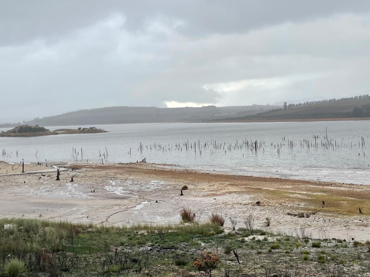 The Theewaterskloof Dam, the largest in the Western Cape Water Supply System, has shown steady improvement, reaching 77.59% from 75.57% the previous week, but still remains lower than 2024.