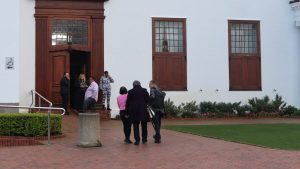 ‘Verduidelik of word geskors,’ eis Stellenbosch-raad van Kannemeyer