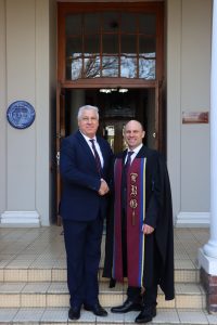 PRG pronk met nuwe hoof