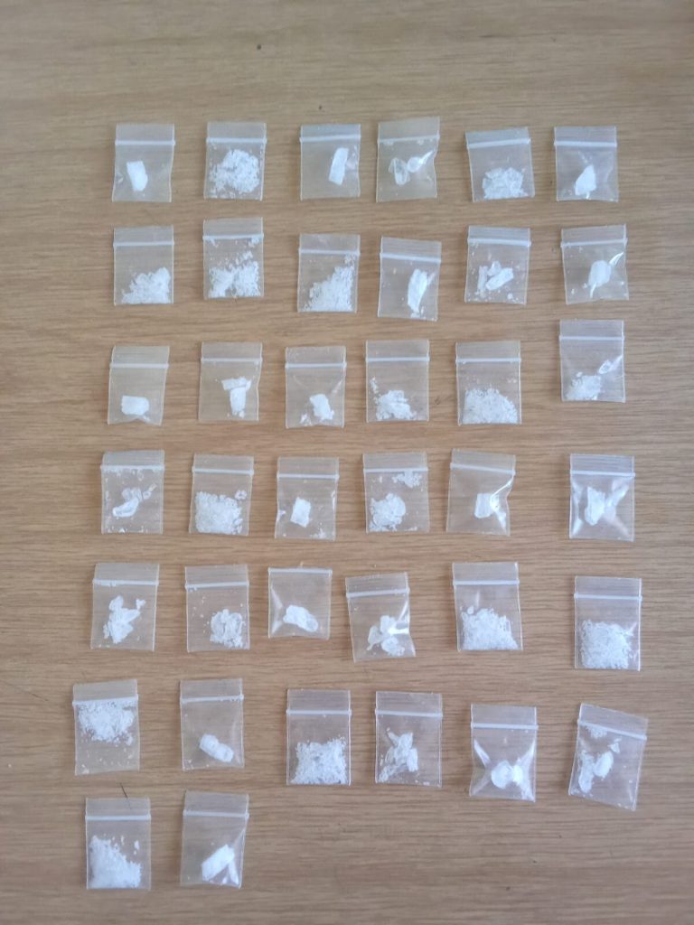 Die Cloetesville-polisie het vandeesweek op 38 sakkies tik beslag gelê.