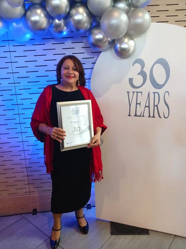 Juffrou Lynette Myburg van die Hoërskool Kylemore is ook vir drie dekades se diens vereer.