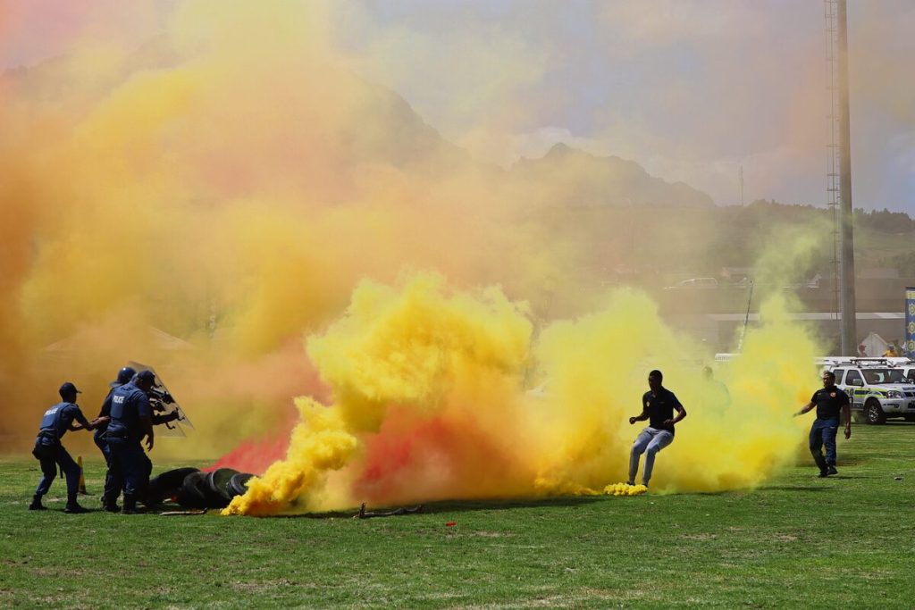 Members of the Paarl Public Order Policing Unit demonstrated their skills in de-escalating hostile "protesters". Photos: Yaël Malgas