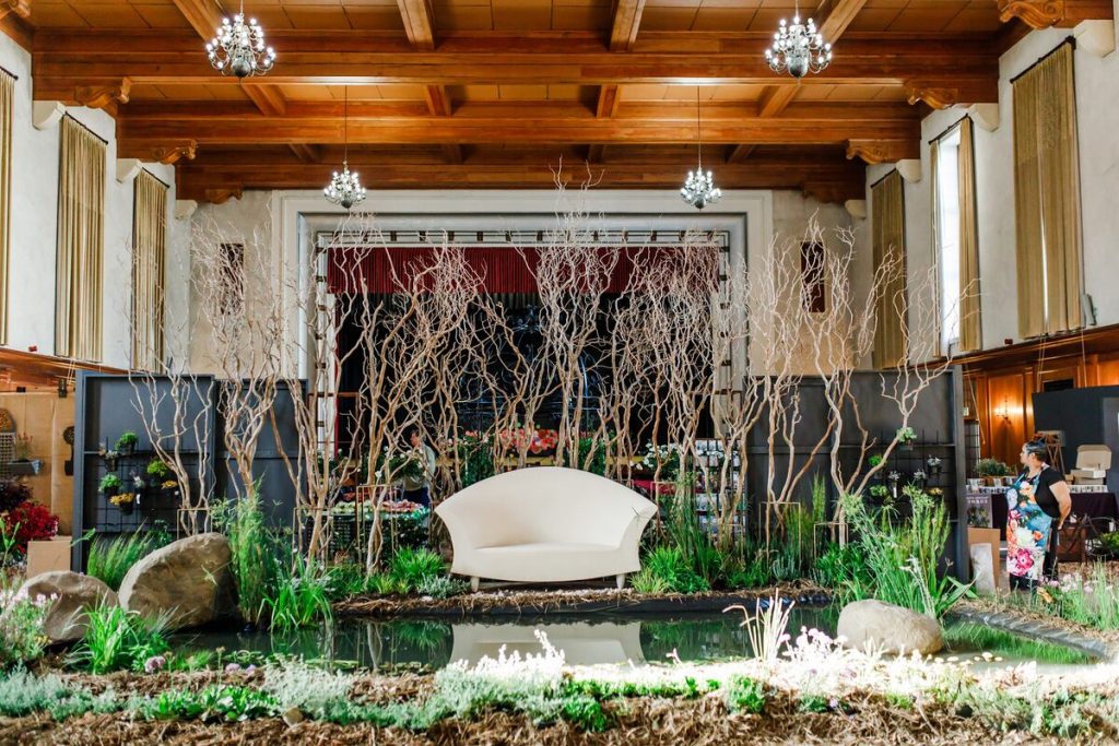 The Stellenbosch Garden Show & Market at the town hall is the heart of the 2025 Garden Town Stellenbosch. It is a vibrant, must-see highlight of the botanical celebration.