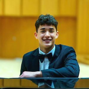 Paul Roos piano prodigy wins gold at National Youth Music Competition