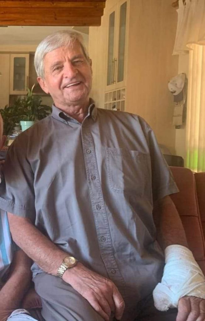 Piet de Koker, vermoedelik vermoor tydens rooftog in Onder-Papegaaiberg, Stellenbosch. n