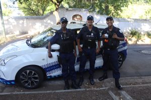 FOTO II Siti-manne huiwer nie om te help