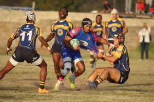 Pniël Villagers staan sy man met Superliga C-sege teen Sir Lowrians