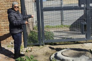‘Riool maak ons lewe hel’, vertel raadop inwoners van Tennantville