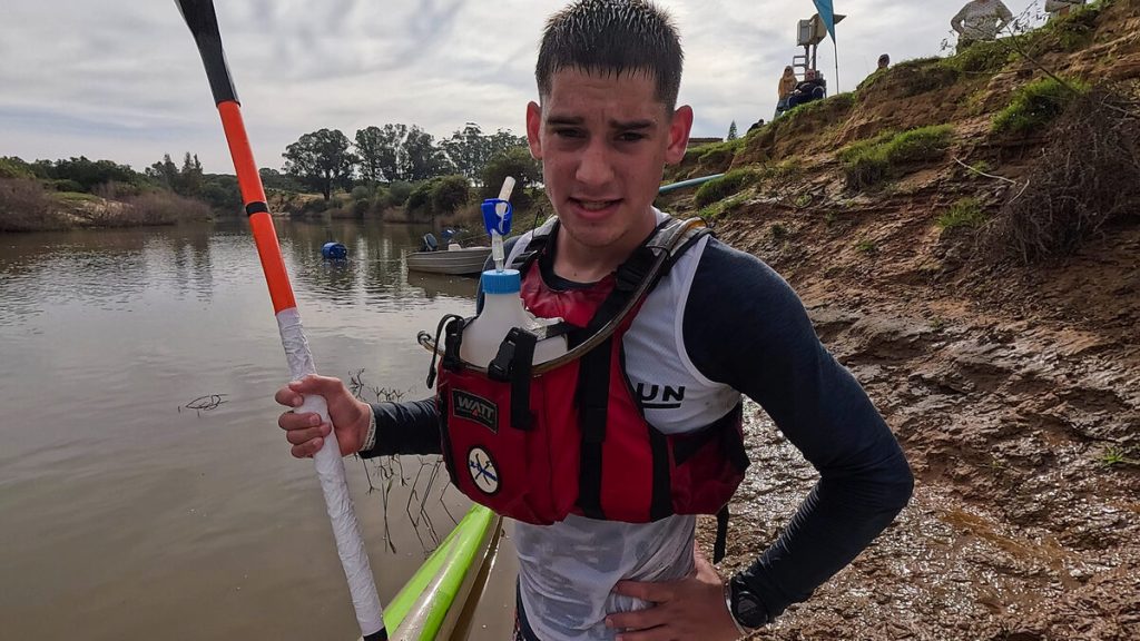 Joshua Glyn-Cuthbert paddler