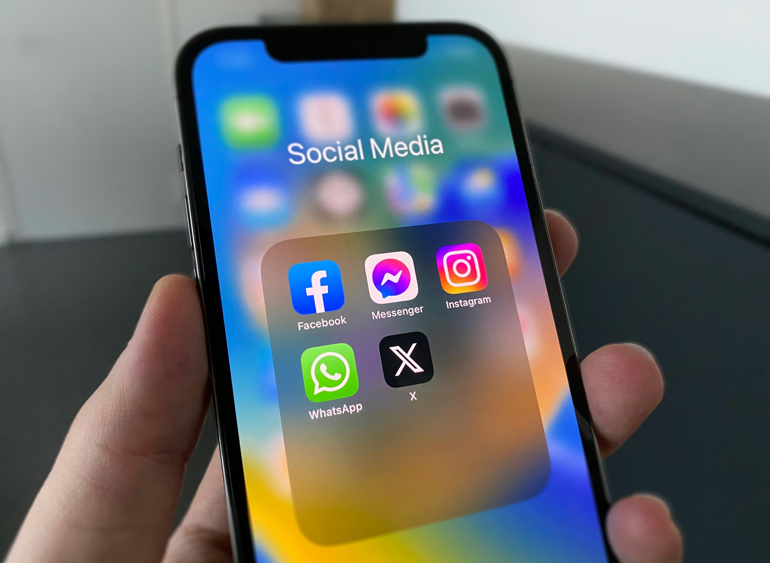 social media cellphone