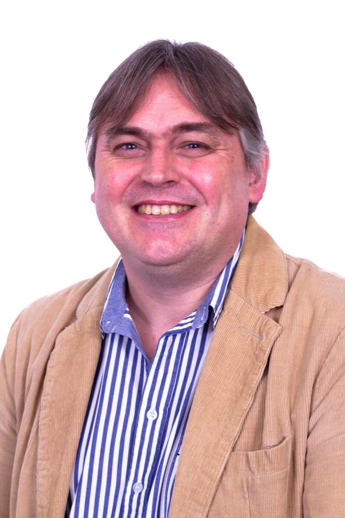 Dr Phillip Louw