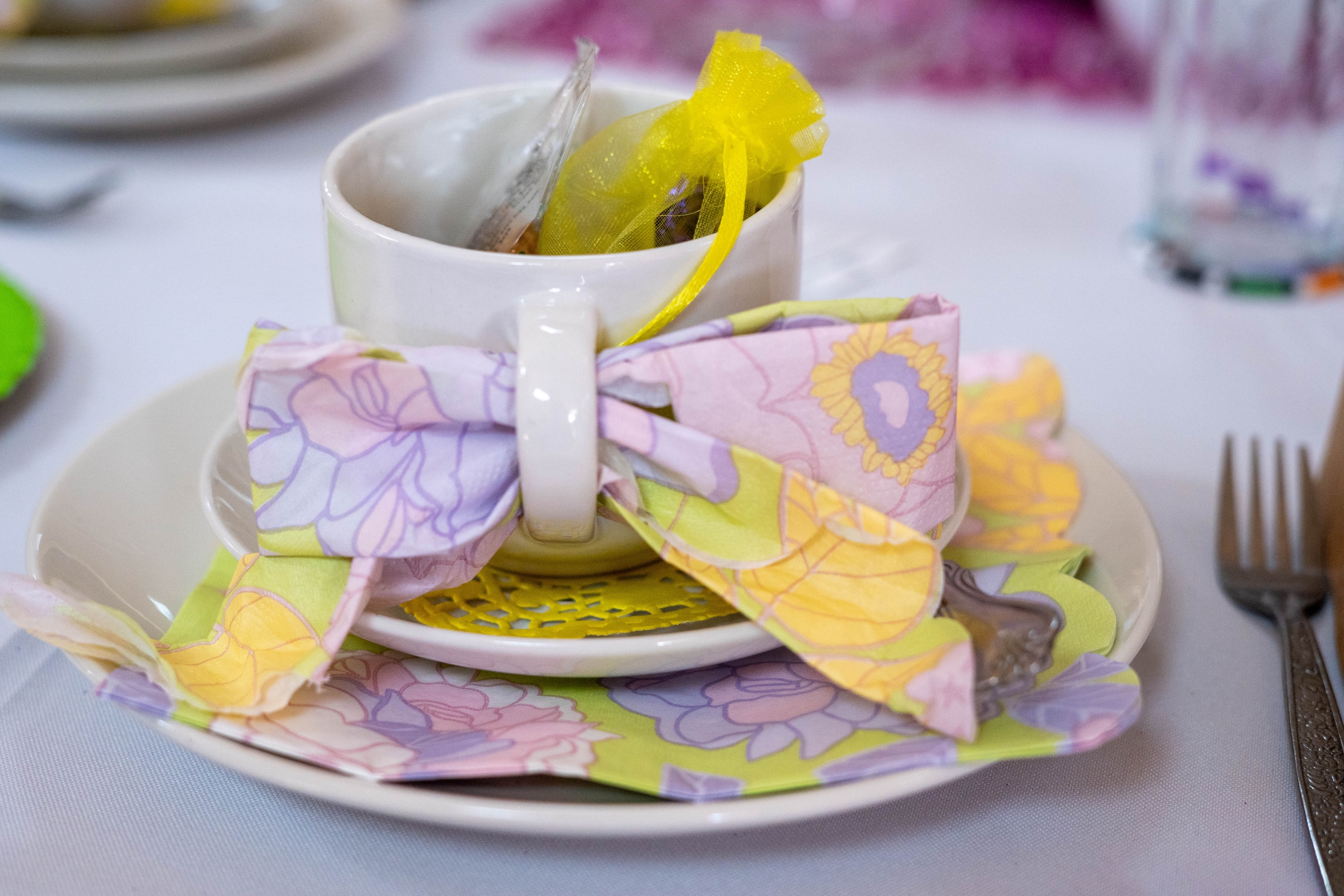 Gallery || Hosts serve up treats and a cuppa in support of Stellenbosch Hospice