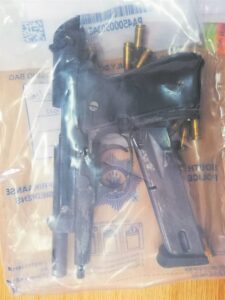 Gesteelde pistool gekry