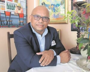 Mnr. Klop lei nuwe forum