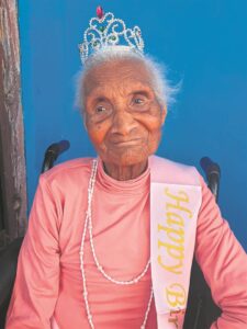 Een van Caledon se oudstes oorlede