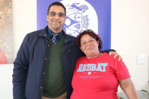 The Western Cape Minister of Infrastructure, Tertuis Simmers, recently opened the Show House of the first Deferred Ownership Development, also known as ‘Rent-to-Buy’, in Bredasdorp