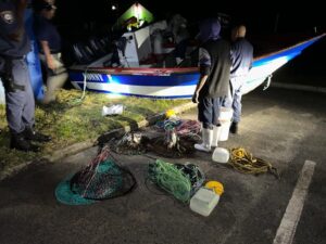 Ongeveer R284 000 se kreef en toebehore gekonfiskeer