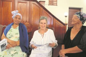 Stanford women meet for prayer