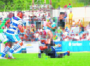 Speler van Safcol kan skop, ‘place’ en ‘drop’