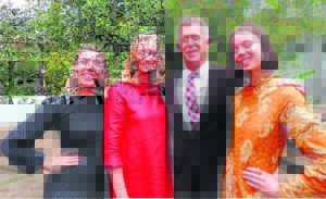 Ds. Marinus groet gunstelinggemeente in Caledon