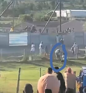 Man vas ná skote by rugby