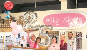 25 jaar se diens met skoene