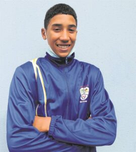 Mateo van Swartberg Primêr spring en mik hoog