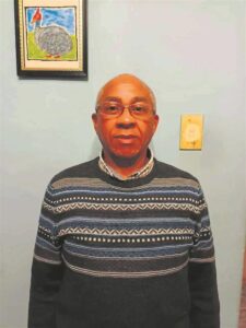 Skrywer van Genadendal vang nalatenskap van pionier vas