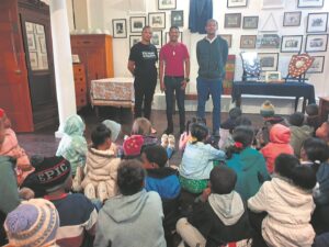 Caledon-museum hou kinders besig