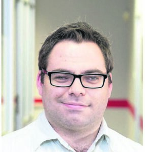 Joernalis het ’n welversnede pen