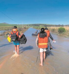 Matriekmeisie van Overberg vertel van haar stryd om by matriekafskeid uit te kom