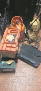 Middernagtelike diewe in hul spore gestuit