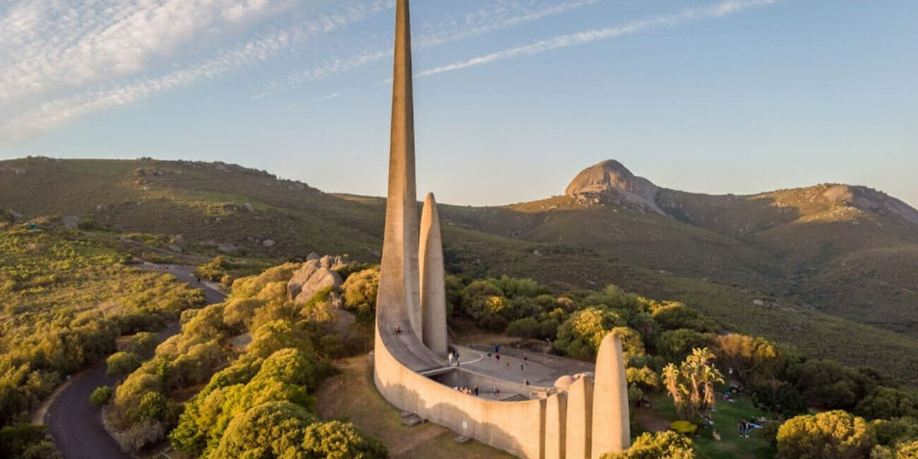 Die Afrikaanse Taalmuseum en -monument (ATM) en Het Jan Marais Nationale Fonds doen ’n beroep op die publiek om kandidate te benoem vir die gesogte Neville Alexander-prestigetoekennings.