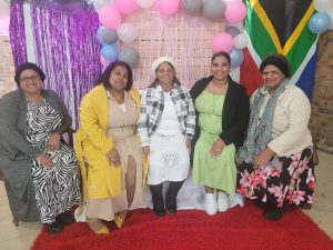 Caledon-vroue kan nie uitgepraat raak oor middagtee in skoolsaal nie