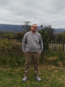 Akteur en gemeenskapsaktivis namens Riviersonderend in Spanje