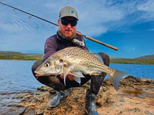 Fishing: Salt, surf and tides