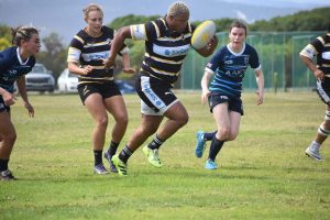 Boland-Dames skitter tydens internasionale wedstryd in Hawston