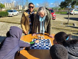 Caledon-biblioteek vier Jeugdag met speletjies en praatjie