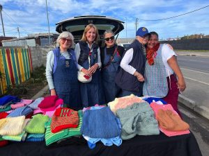 Rotary Club of Hermanus received more than 100 fleecy blankets in Snowball run