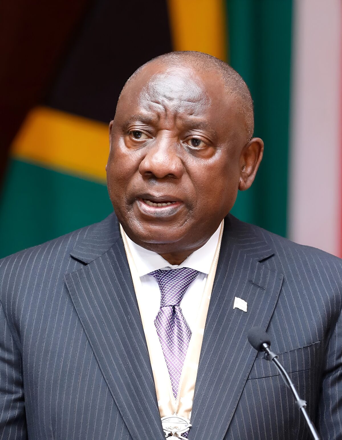 alt="President Ramaphosa authorised SIU investigation on14 purchased backup generators.">