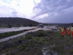 Cloud burst leads to flooding on N10 near Cradock