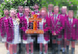 Volkskool tennisspelers is onoorwonne