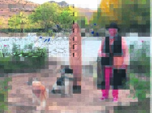 Engel waak oor gemeenskapsroostuin