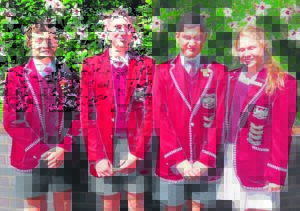 Volkskool swemmers skitter by gala