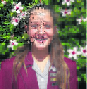 Chloe oppad na Holland vir hokkie