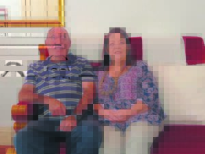 Hierdie twee Cradockers kán koek en pasteie bak