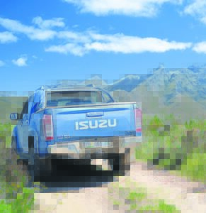 Rowwe paaie stuit nie dié Isuzu bakkie